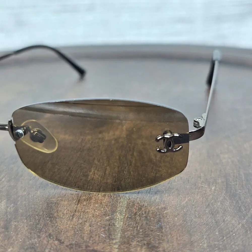 CHANEL vintage 4002